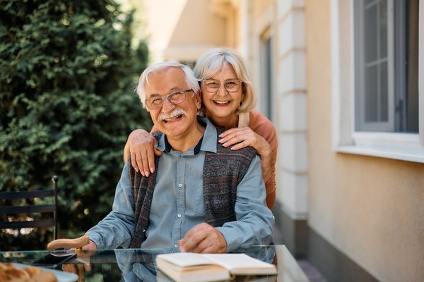 How to Sort Family Heirlooms When Downsizing: A Practical Guide
