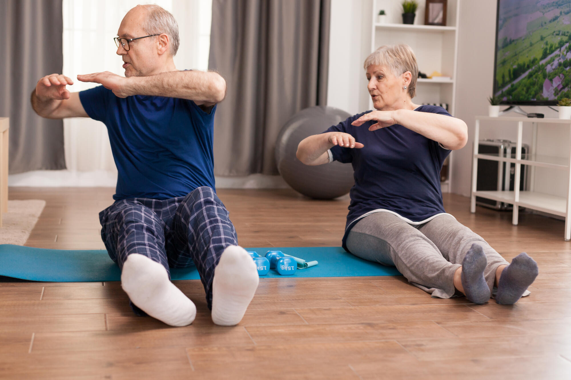What Exercises Should Be Avoided with Osteoporosis? Safety Tips for Seniors